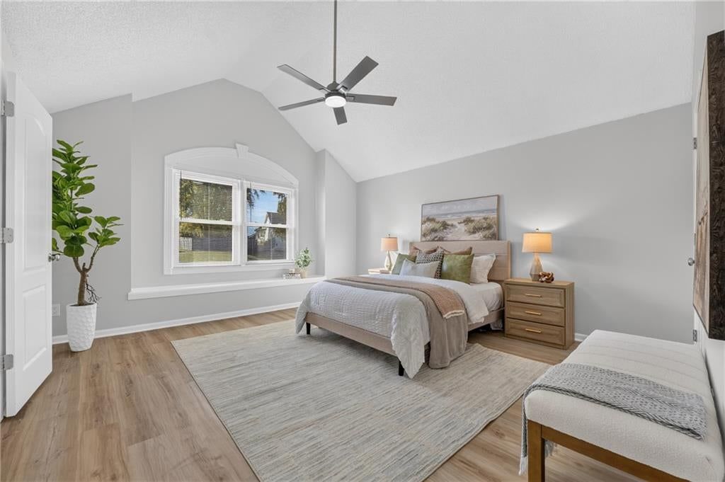 Photo 47 of 71 - 6529 NW Hidden Valley Road, Kansas City, MO 64152