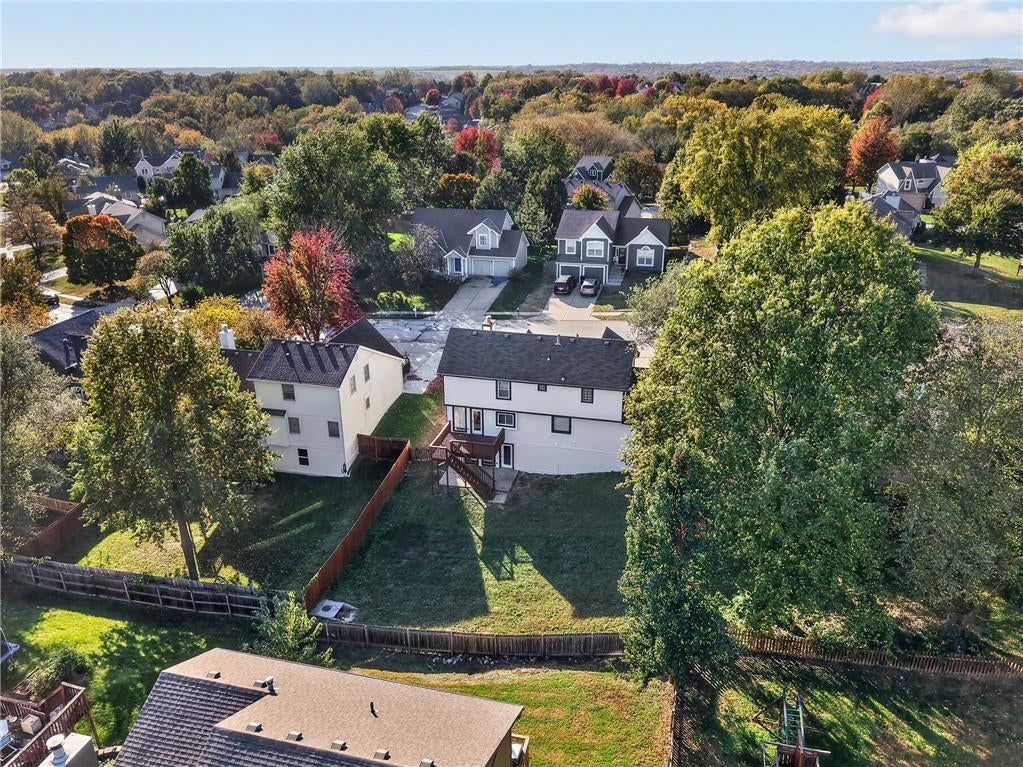 Photo 7 of 71 - 6529 NW Hidden Valley Road, Kansas City, MO 64152