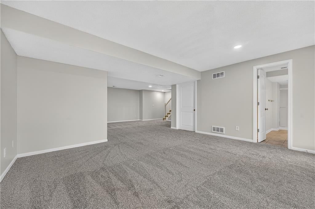 Photo 62 of 71 - 6529 NW Hidden Valley Road, Kansas City, MO 64152