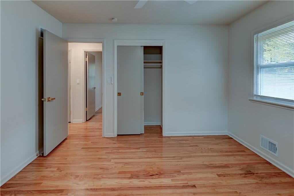 Photo 23 of 55 - 6513 Larsen Lane, Shawnee, KS 66203