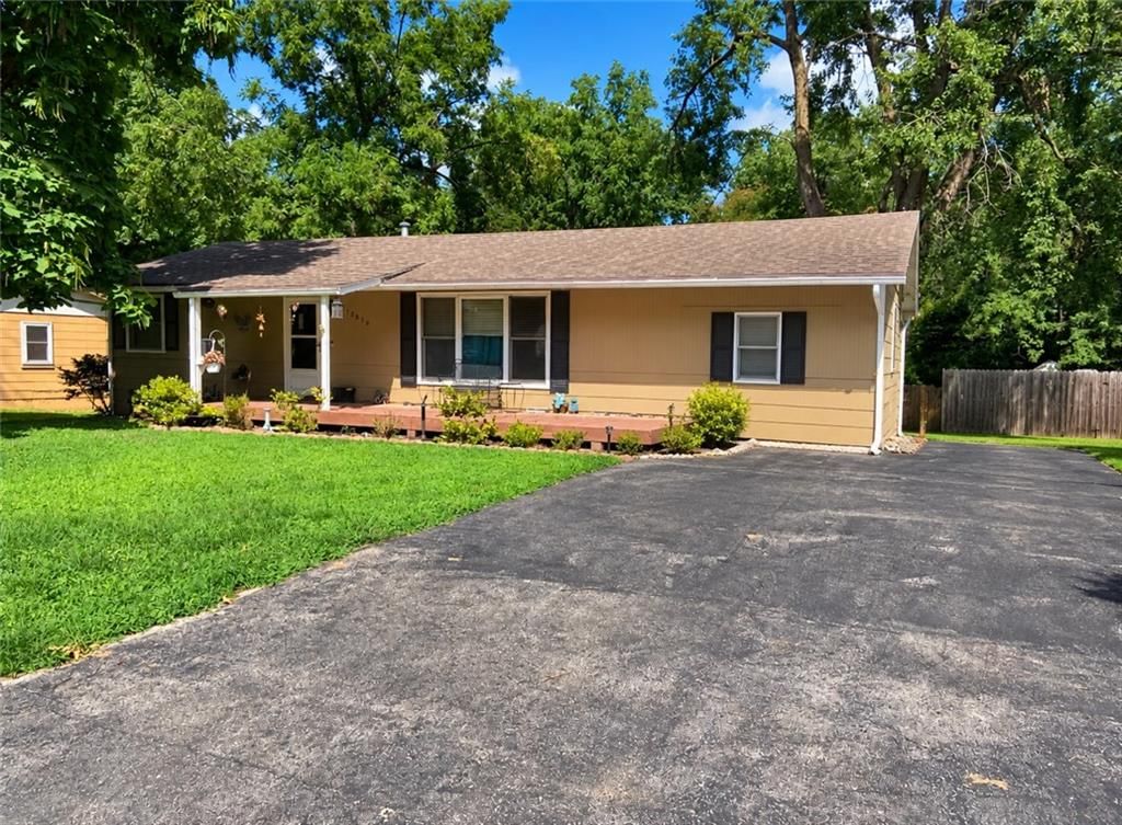13819 8 Street, Grandview, MO