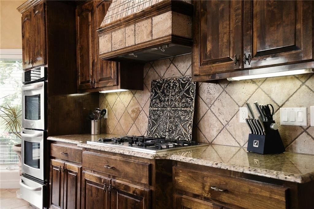 Kitchen backsplash at 1205 NW 43rd Terrace, Kansas City, MO 64116