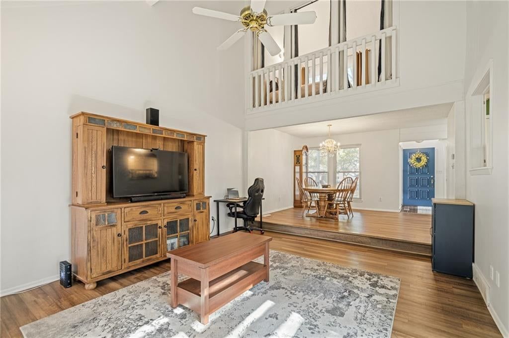 Photo 6 of 46 - 7900 Colony Lane, Lenexa, KS 66215