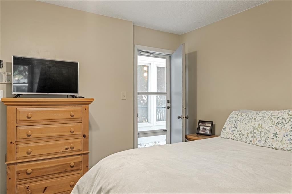 Photo 27 of 46 - 7900 Colony Lane, Lenexa, KS 66215