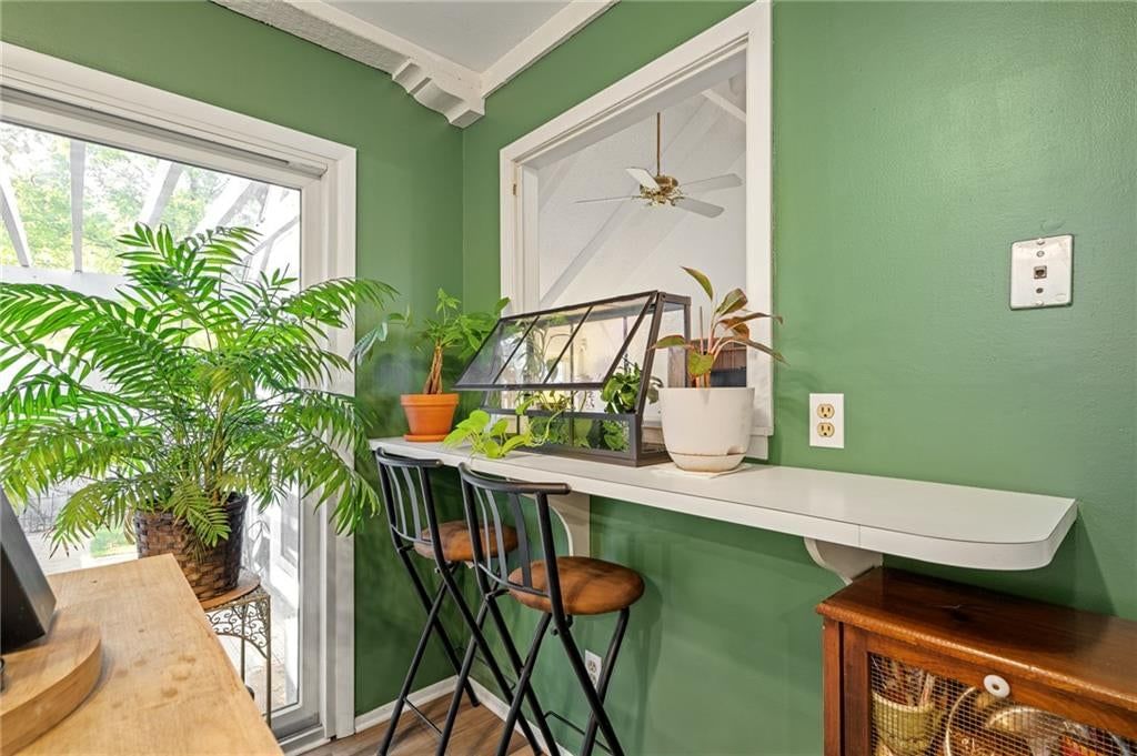 Photo 16 of 46 - 7900 Colony Lane, Lenexa, KS 66215