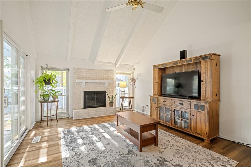 7900 Colony Lane, Lenexa, KS: listing photo 3