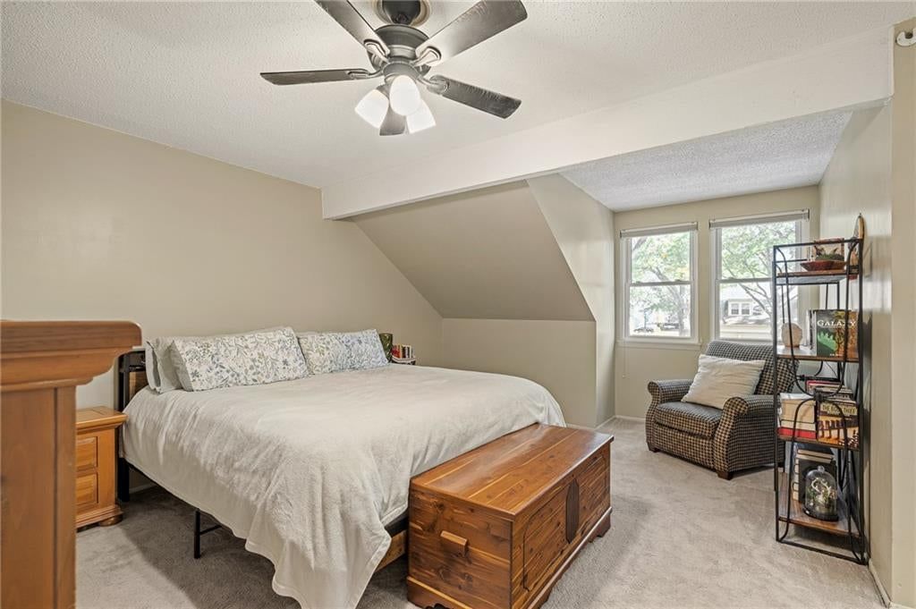 Photo 25 of 46 - 7900 Colony Lane, Lenexa, KS 66215