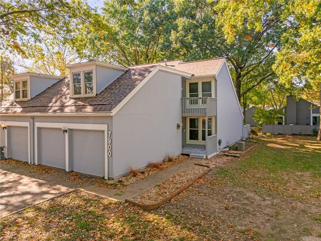 7900 Colony Lane, Lenexa, KS
