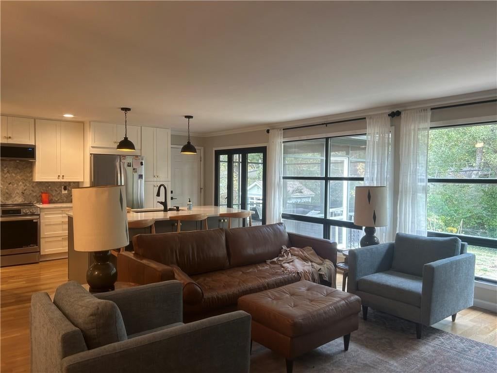 7745 Reeds Road, Prairie Village, KS: listing photo 2