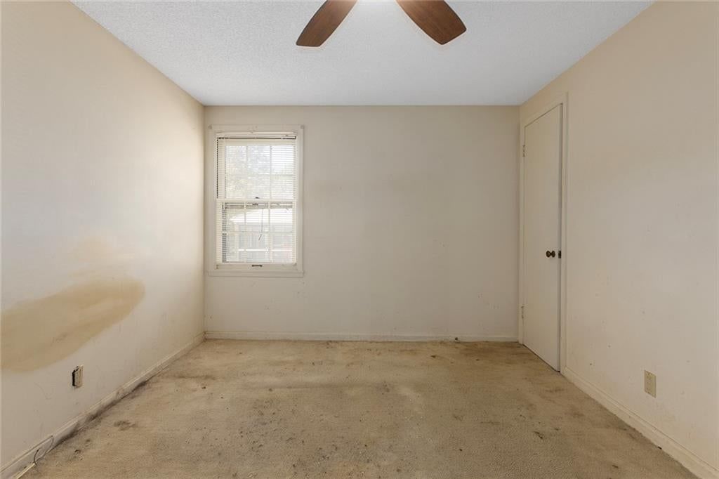 Photo 23 of 30 - 4509 W 75th Street, Prairie Village, KS 66208