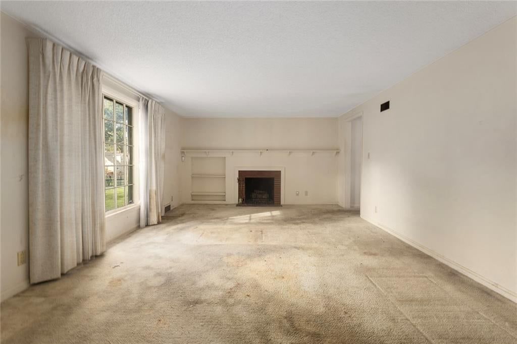Photo 10 of 30 - 4509 W 75th Street, Prairie Village, KS 66208
