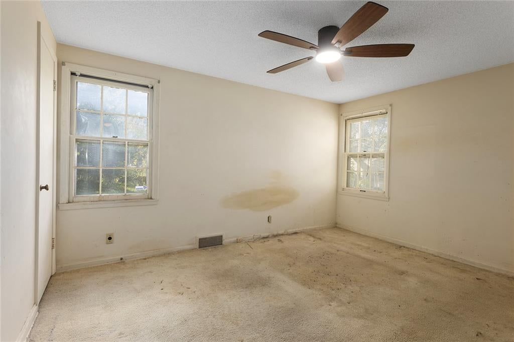 Photo 21 of 30 - 4509 W 75th Street, Prairie Village, KS 66208