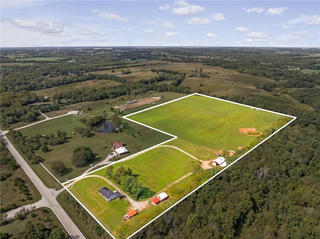 24822 W 223 Street, Spring Hill, KS: listing photo 2