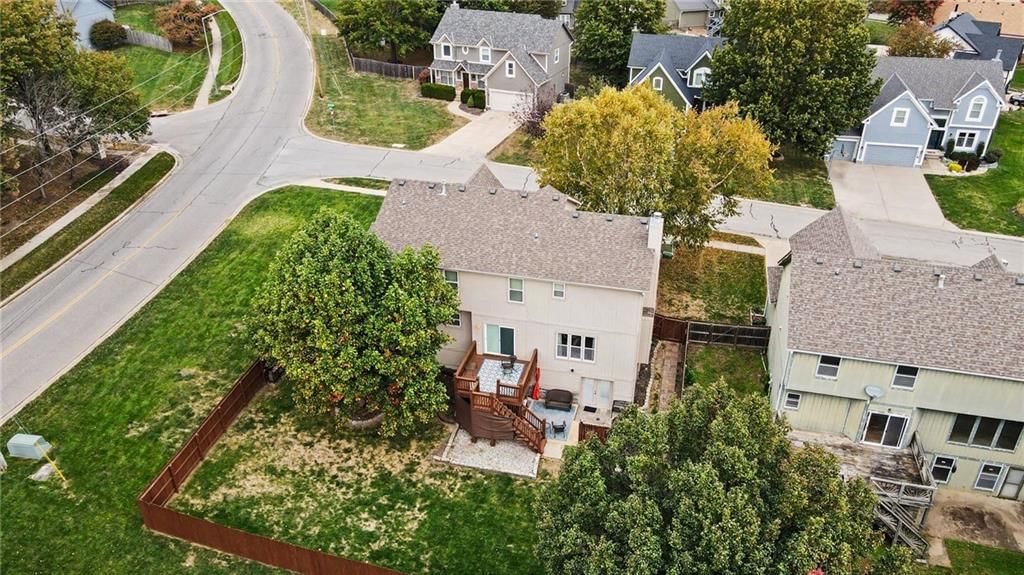 Photo 36 of 42 - 21711 W 51st Place, Shawnee, KS 66226