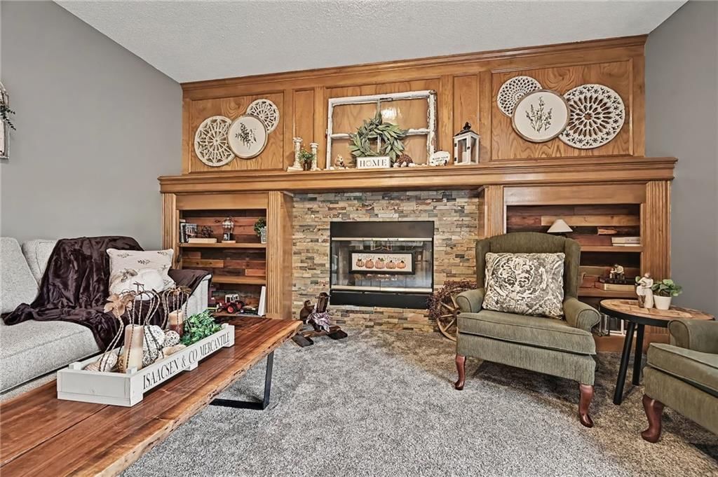 Photo 7 of 42 - 21711 W 51st Place, Shawnee, KS 66226