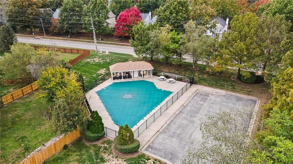 Concrete patio at 21711 W 51st Place, Shawnee, KS 66226