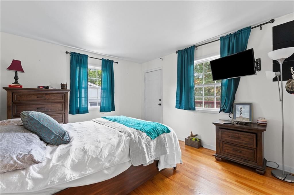 Photo 19 of 42 - 4329 N Wyandotte Street, Kansas City, MO 64116