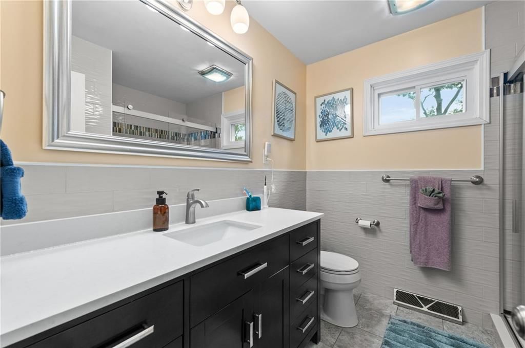 Photo 21 of 42 - 4329 N Wyandotte Street, Kansas City, MO 64116