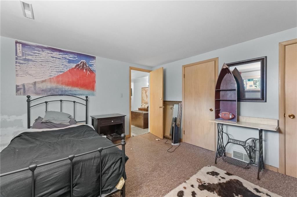Photo 31 of 42 - 4329 N Wyandotte Street, Kansas City, MO 64116