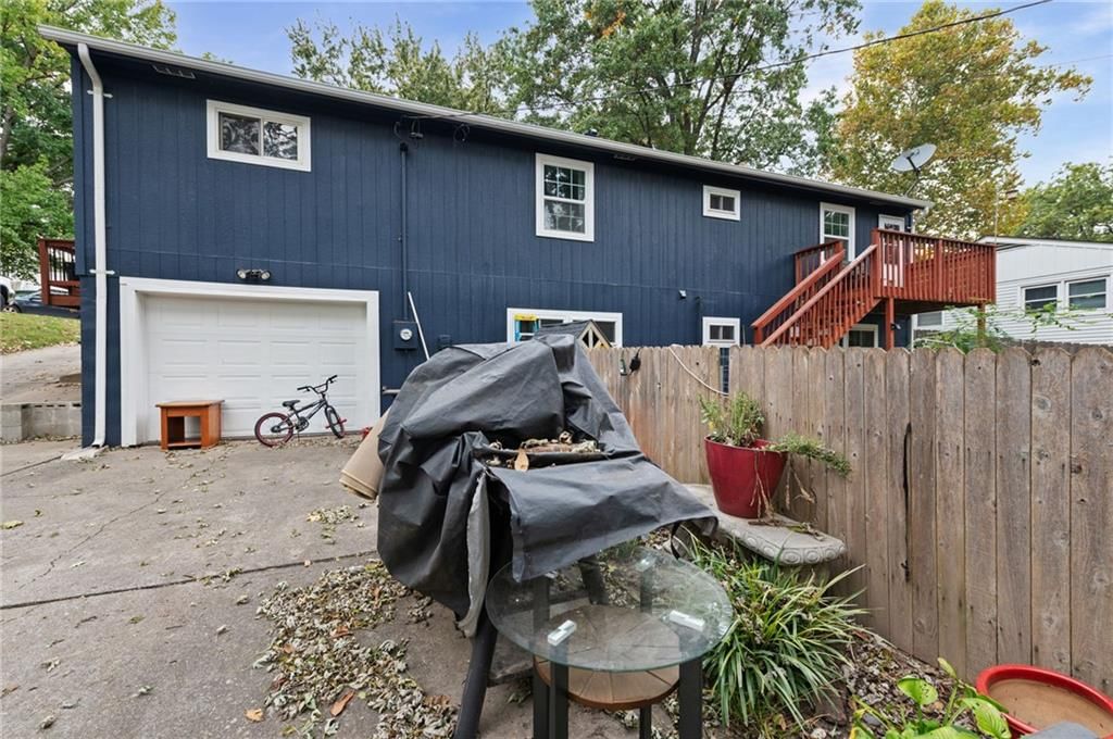 Photo 35 of 42 - 4329 N Wyandotte Street, Kansas City, MO 64116