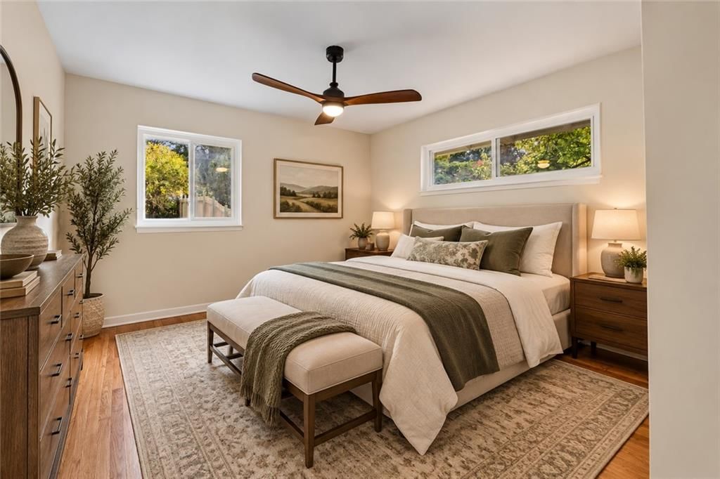 Photo 6 of 31 - 5300 W 79 Street, Prairie Village, KS 66208
