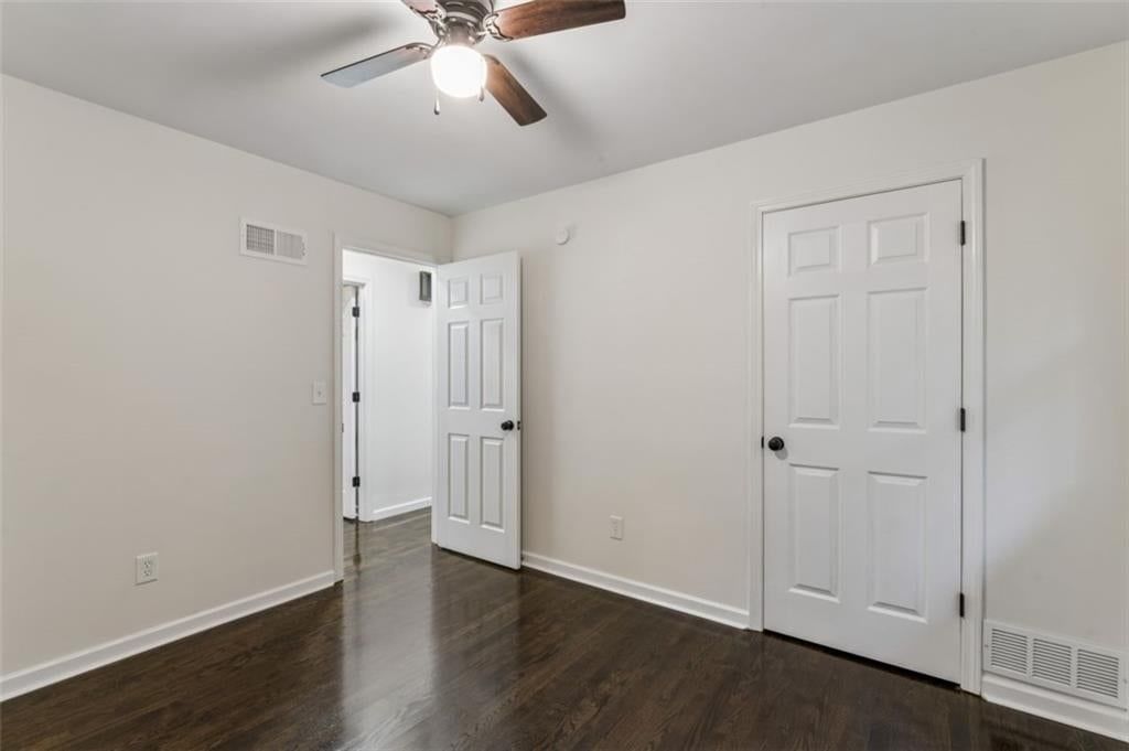 Photo 26 of 57 - 417 N Jefferson Avenue, Liberty, MO 64068