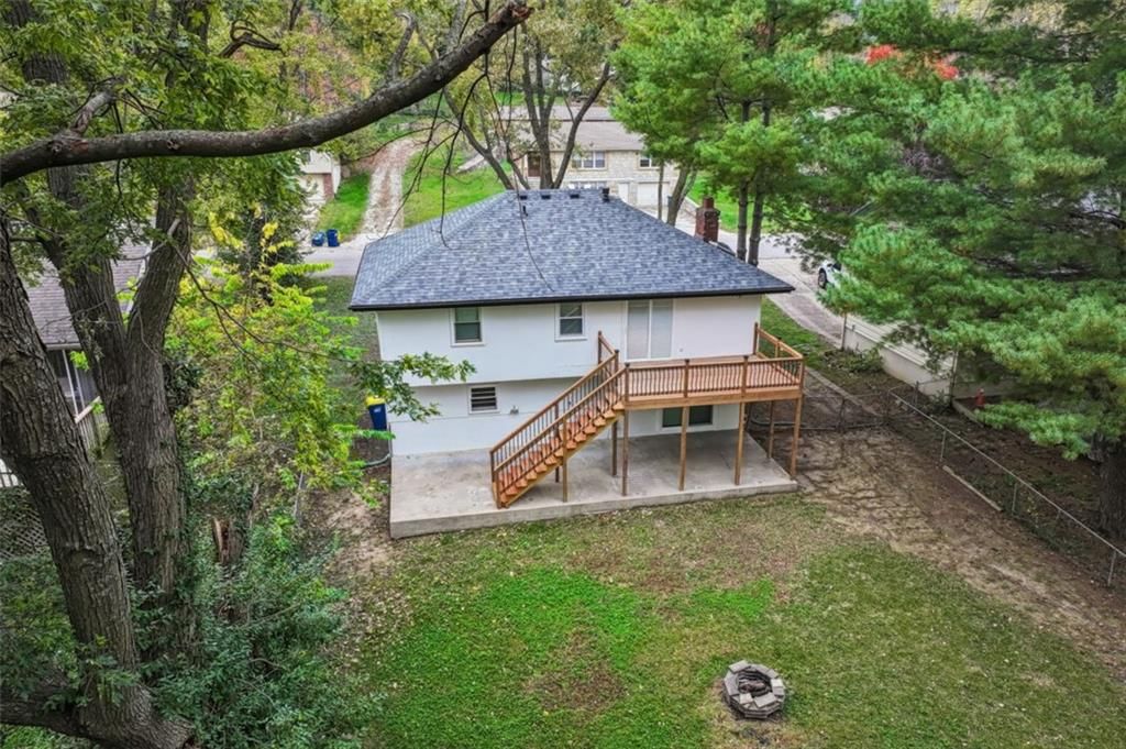 Deck and wood deck at 417 N Jefferson Avenue, Liberty, MO 64068