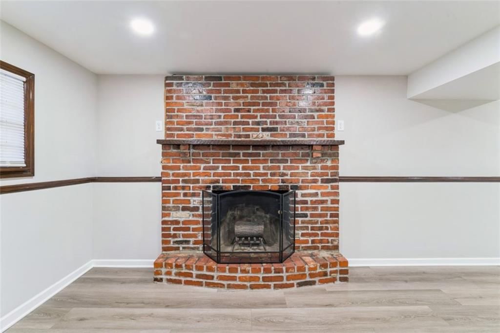 Photo 33 of 57 - 417 N Jefferson Avenue, Liberty, MO 64068