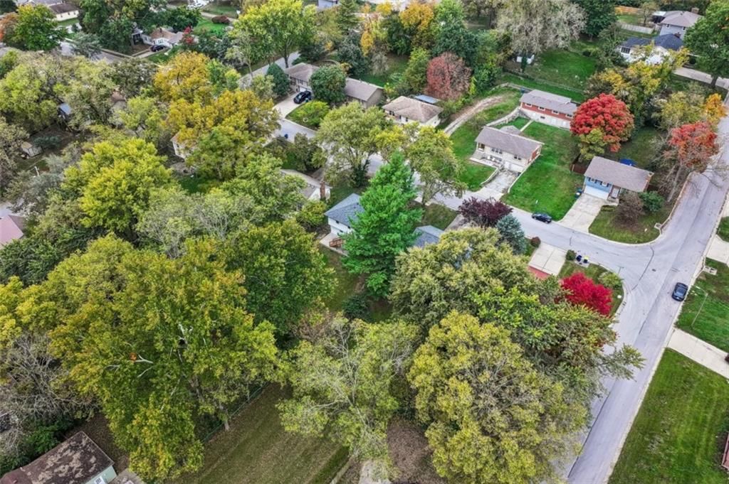 Photo 45 of 57 - 417 N Jefferson Avenue, Liberty, MO 64068