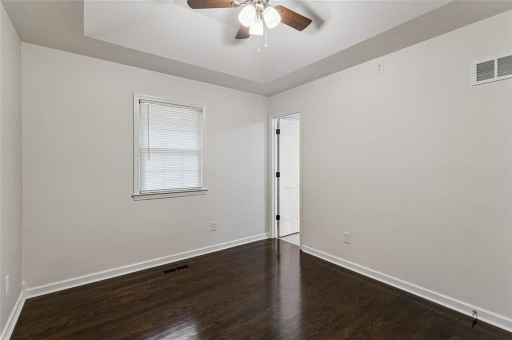 Photo 19 of 57 - 417 N Jefferson Avenue, Liberty, MO 64068