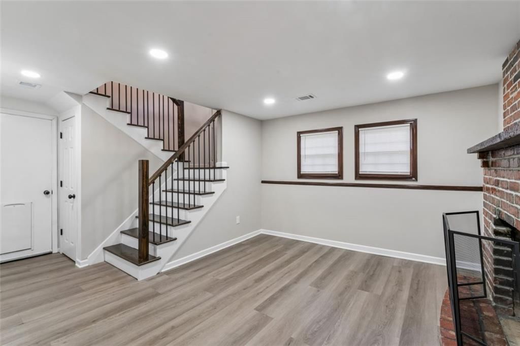 Photo 32 of 57 - 417 N Jefferson Avenue, Liberty, MO 64068