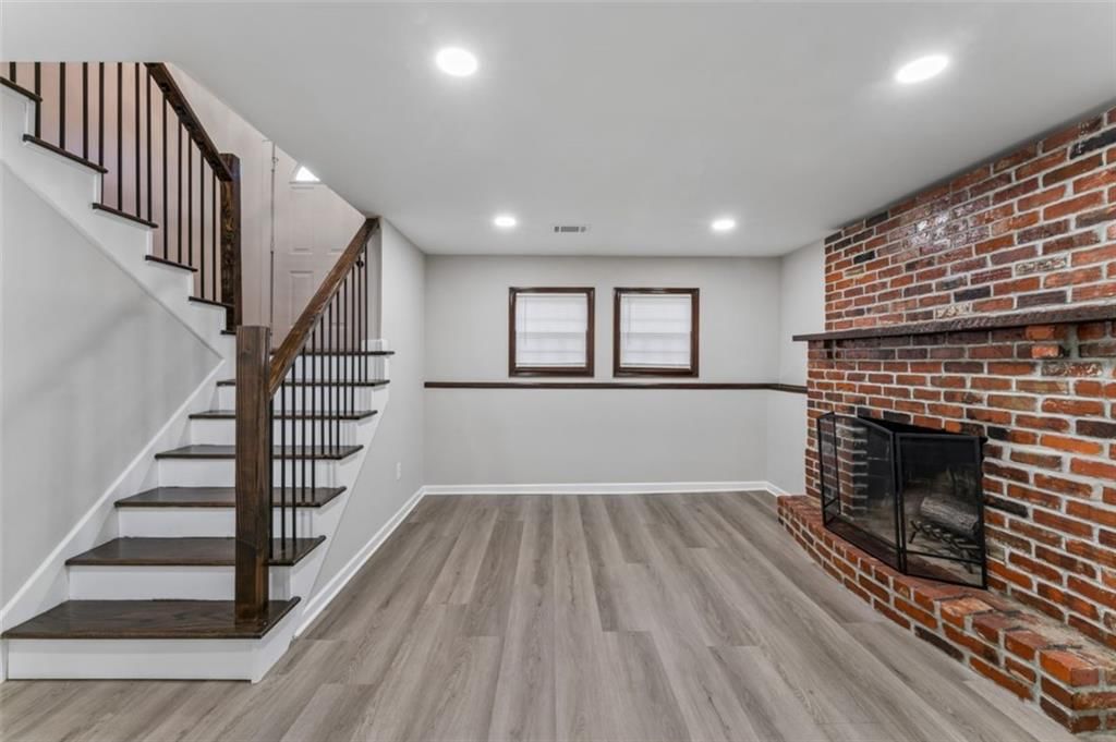 Photo 31 of 57 - 417 N Jefferson Avenue, Liberty, MO 64068