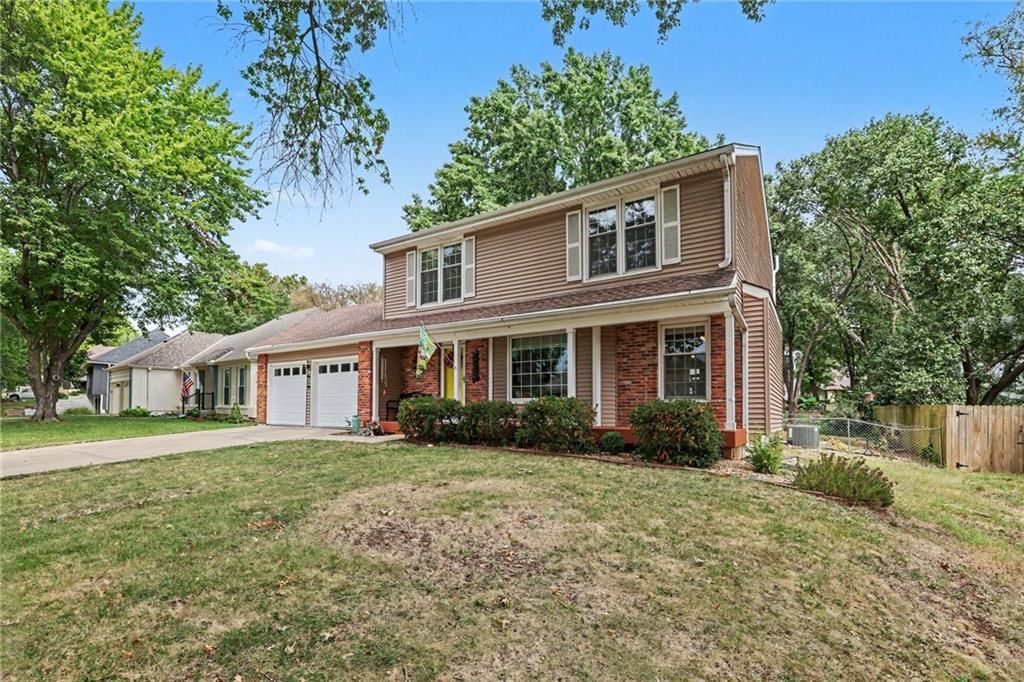 10401 Long Street, Overland Park, KS: listing photo 3