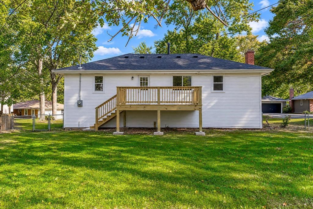 Covered front porch and flat lot at 6516 Ballentine Street, Shawnee, KS 66203