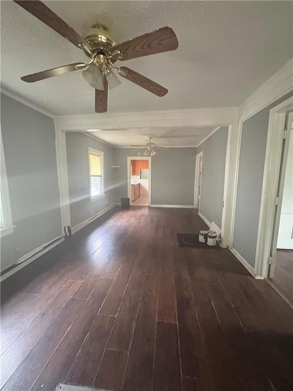 5211 Gladstone Boulevard, Kansas City, MO: listing photo 2