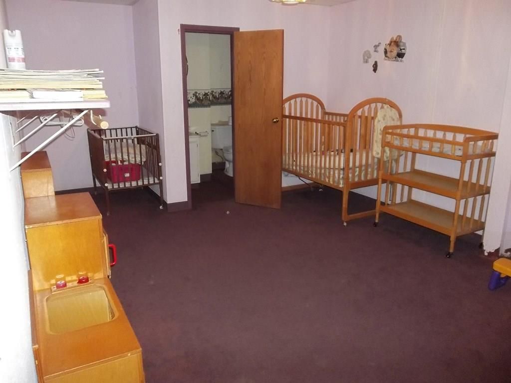 1390 W 35th Parkway — photo 40