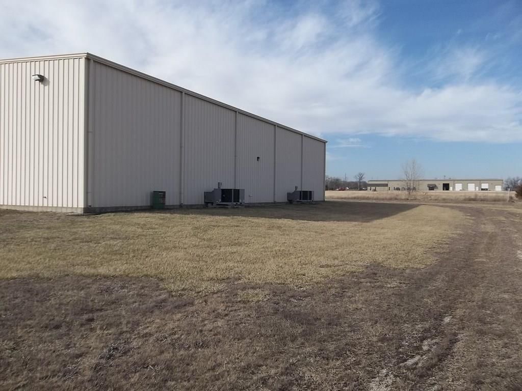 1390 W 35th Parkway — photo 63