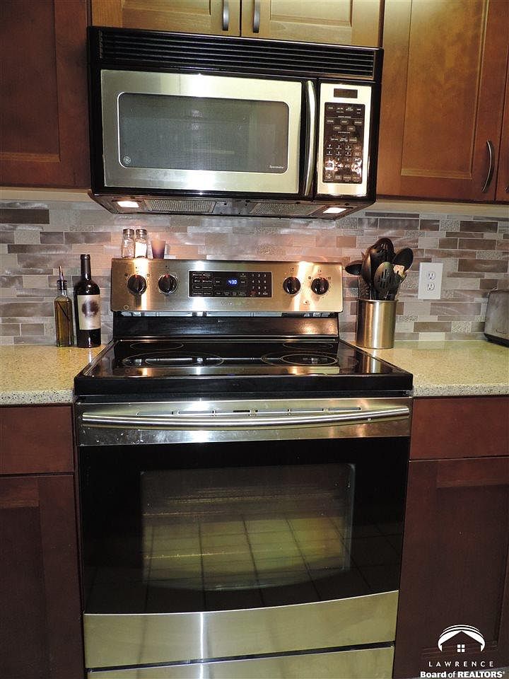 2904 Whitmore Dr — photo 17