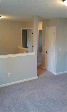 Photo 9 of 20 - 607 E Bristol Ln