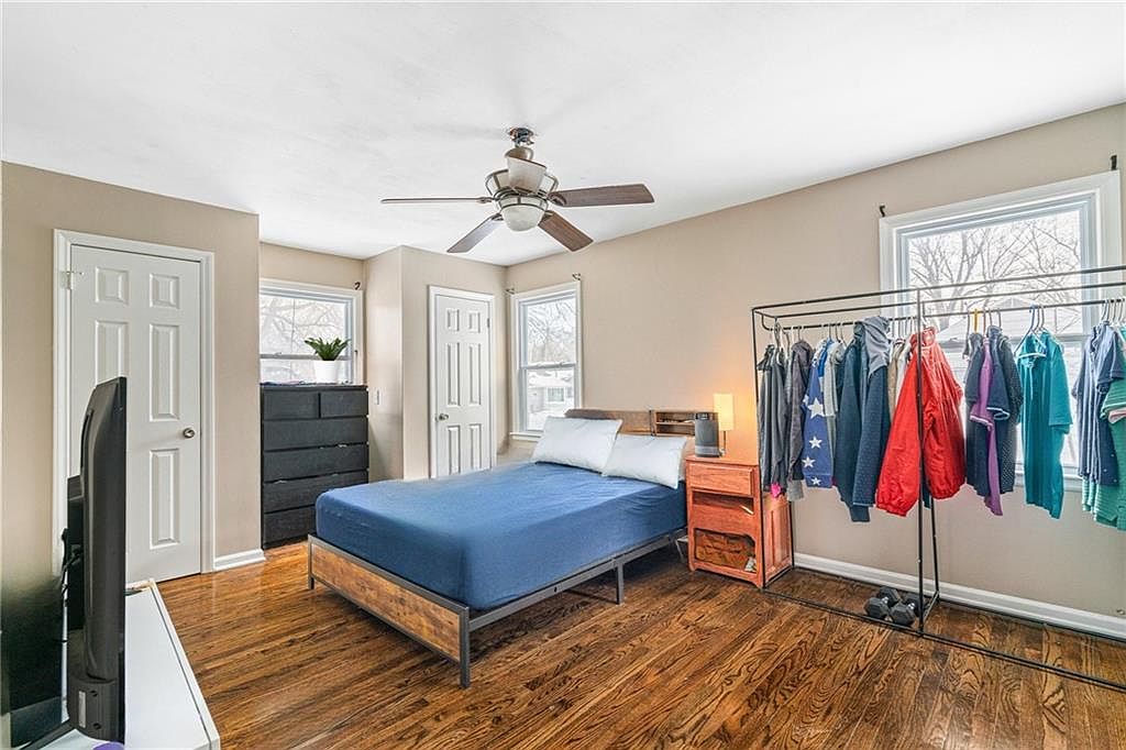10001 Cambridge Avenue — photo 29
