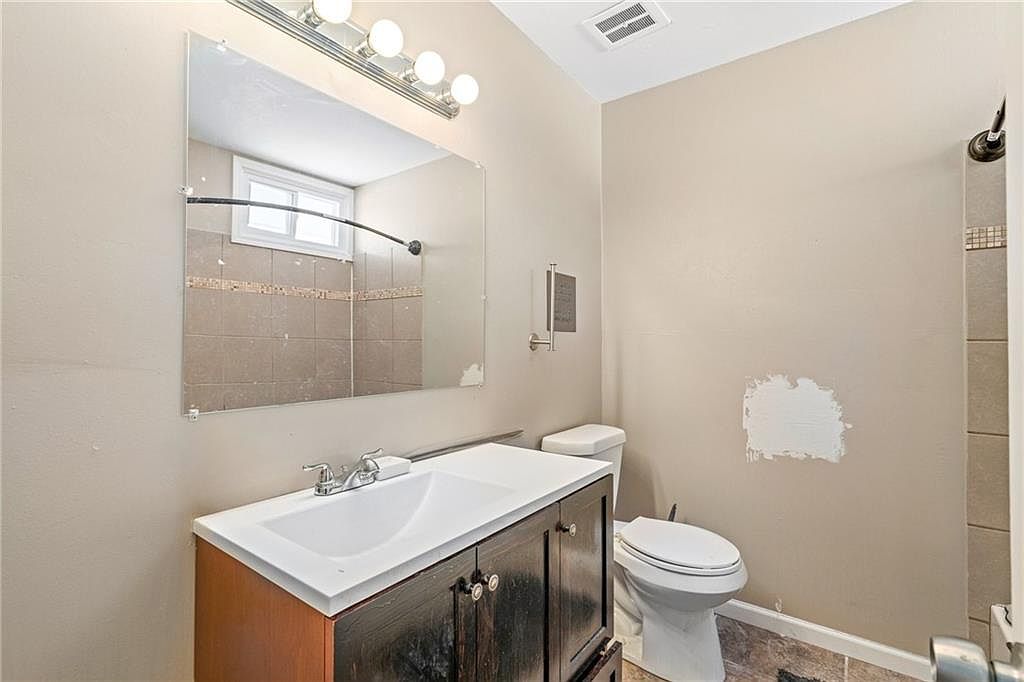 10001 Cambridge Avenue — photo 32