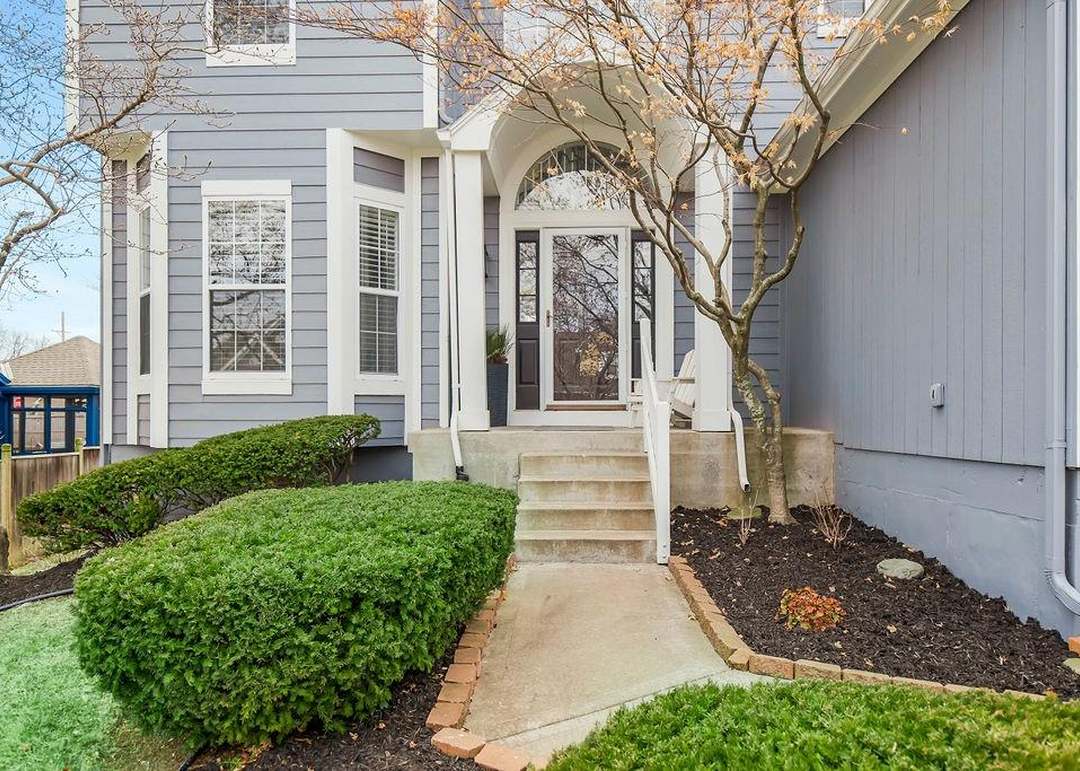 10007 W 126th Terrace — photo 8