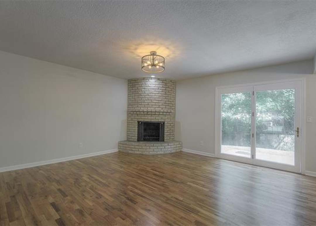 10019 Knox Drive — photo 11