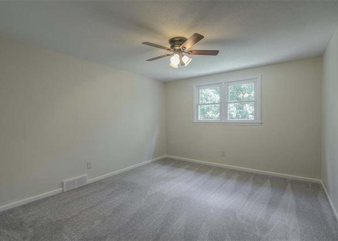10019 Knox Drive — photo 21