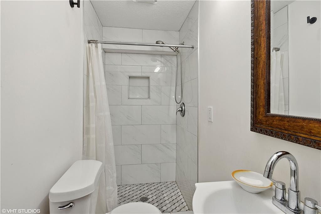1002 Duck Road — photo 15