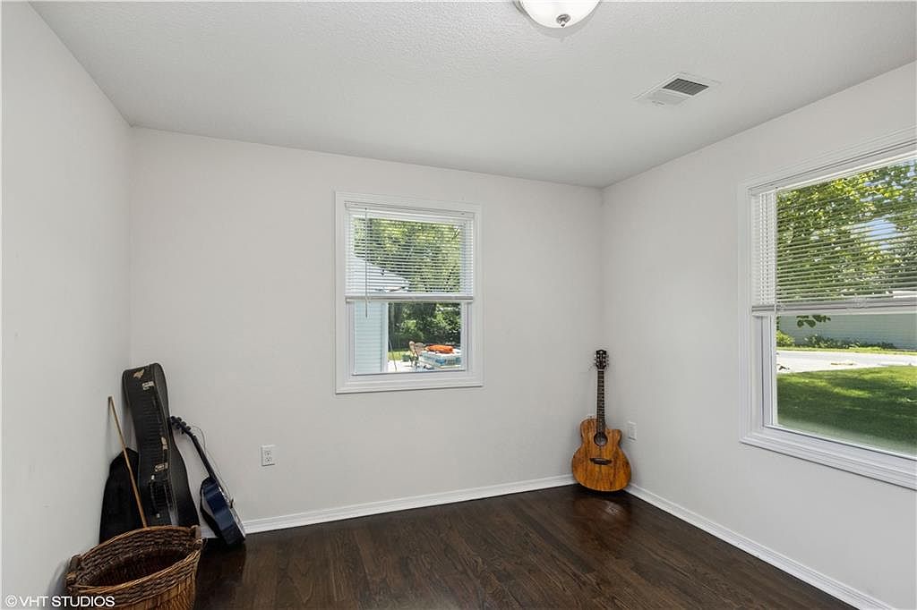 1002 Duck Road — photo 17