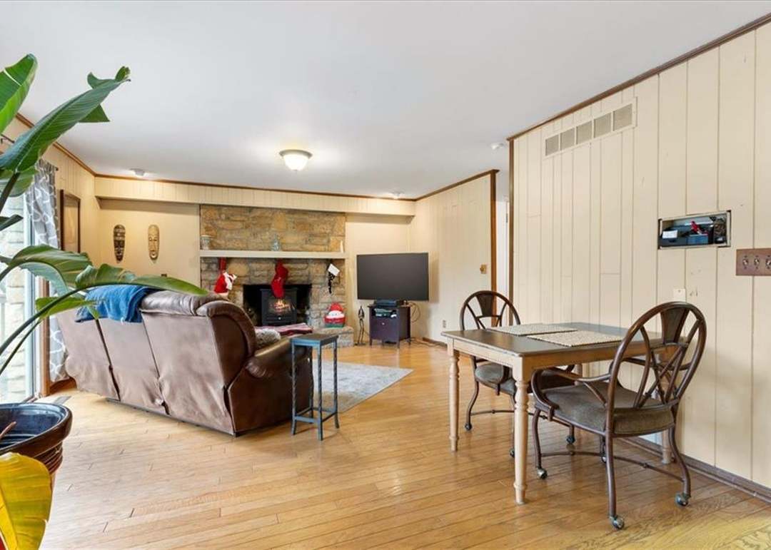 10025 Hocker Drive — photo 7