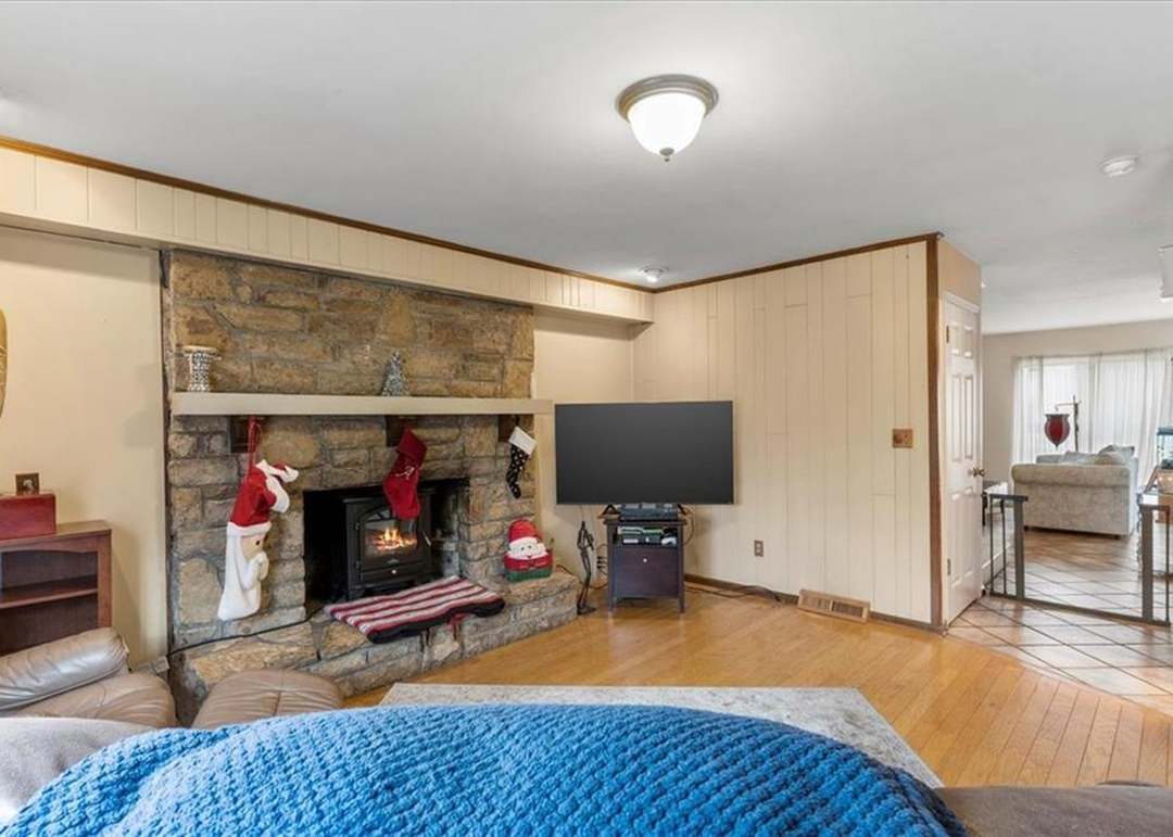 10025 Hocker Drive — photo 21