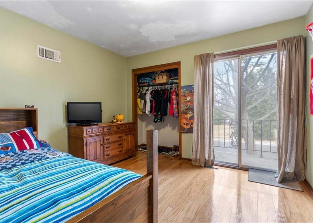 10025 Hocker Drive — photo 25