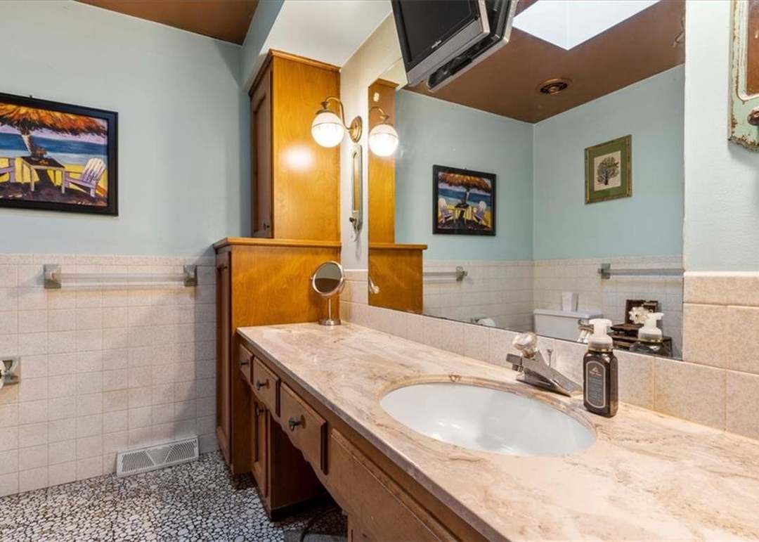 10025 Hocker Drive — photo 27